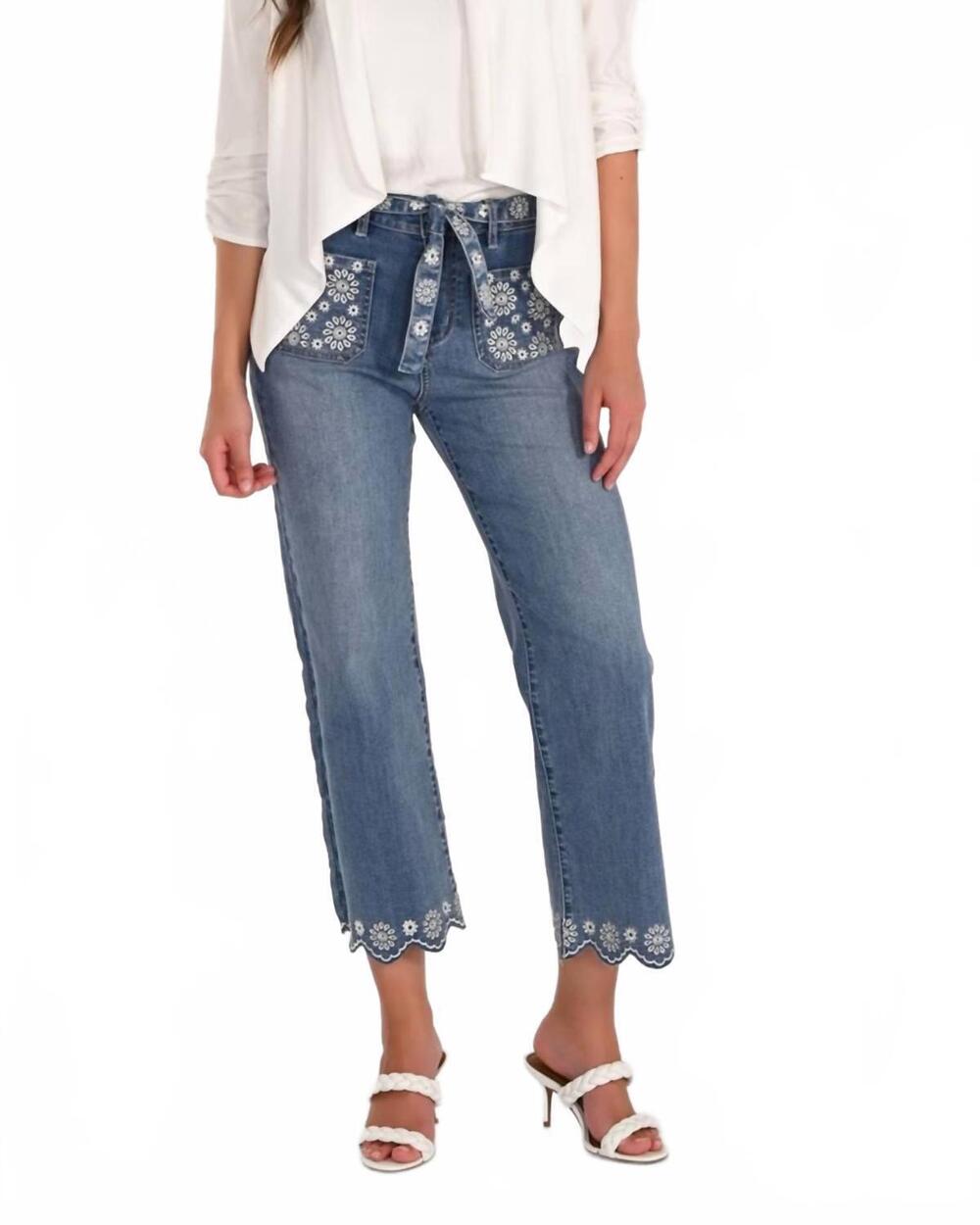NEW FRANK LYMAN floral embroidered capri trousers in blue